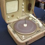 Elvis Presley Record Player Sells for £4,400.