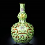 Qianlong ‘Wanshou Lianyan’ Vase